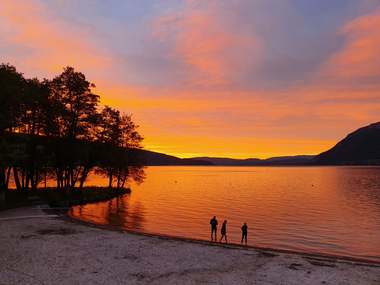 Apéritif au coucher de soleil - Snack Plage